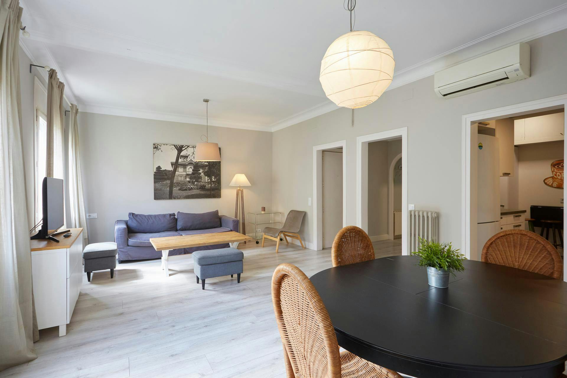 Apartment for rent for €2,000 per month in Barcelona, Carrer de Benet Mateu