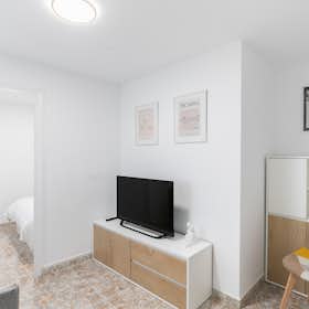 Apartment for rent for €1,290 per month in L'Hospitalet de Llobregat, Carrer d'Estruch