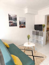 Studio for rent for €600 per month in Le Mans, Rue Pierre Pavoine
