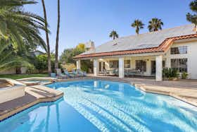 Maison à louer pour $10,080/mois à Scottsdale, N 76th Pl