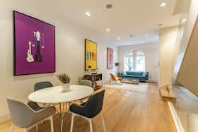 Casa para alugar por $25,956 por mês em Waldwick, Manhattan Ave