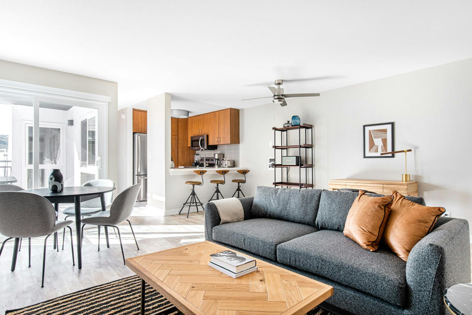 Appartamento in affitto a $6,261 al mese a Redondo Beach, South Catalina Avenue