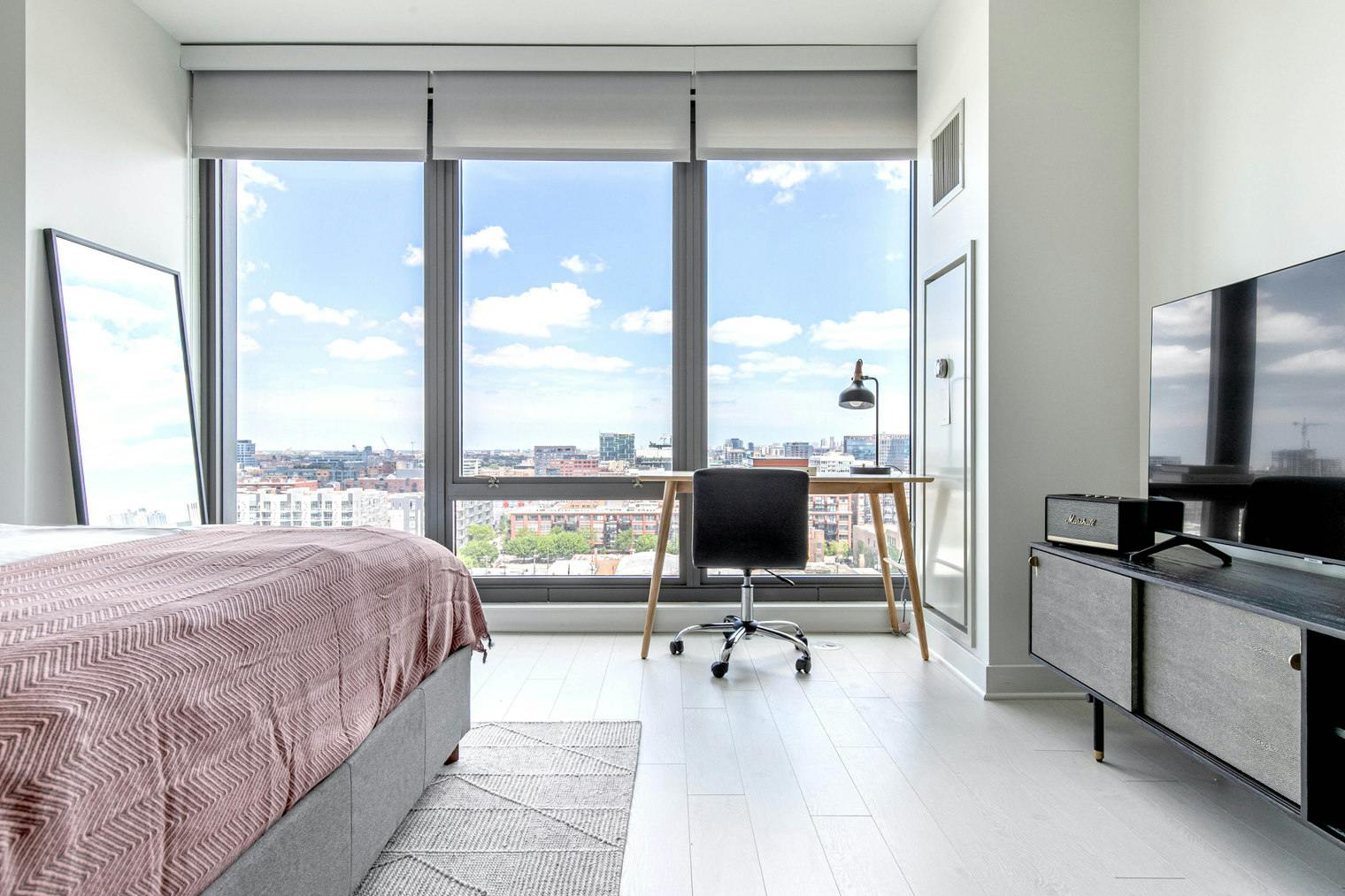 Studio for rent for $5,404 per month in Chicago, West Van Buren Street