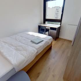Private room for rent for €608 per month in Talence, Rue Odilon Redon