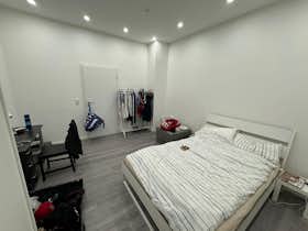 私人房间 正在以 €680 的月租出租，其位于 Stuttgart, Dilleniusstraße