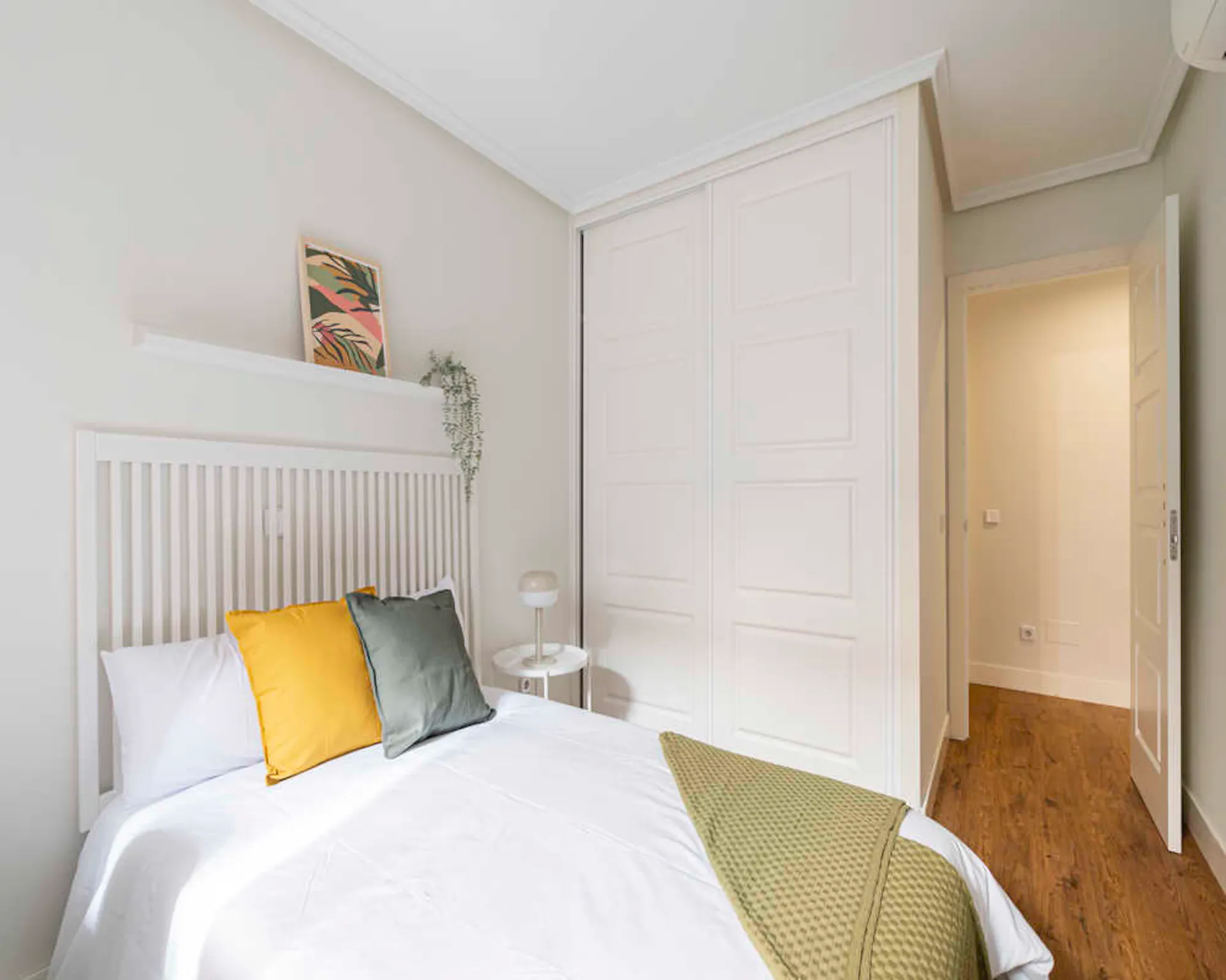 Calle de Andrés Mellado, Madrid preview