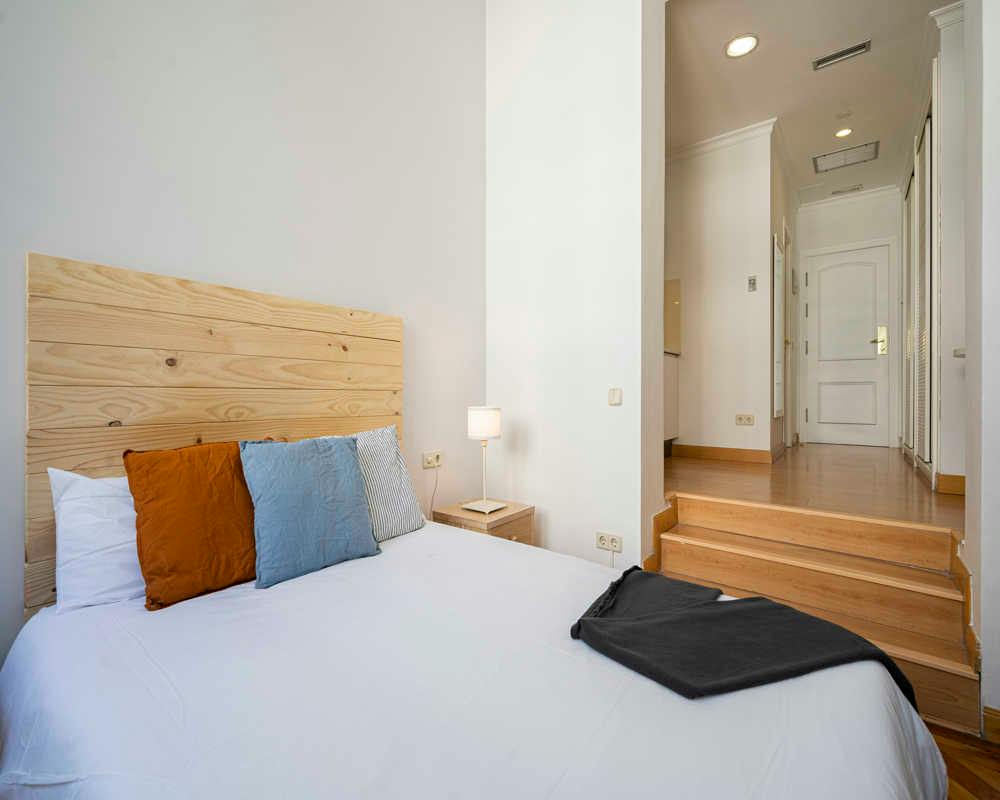 Private room in Calle de San Lorenzo, Madrid (1494756) room image 2