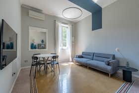 Apartment for rent for €1,300 per month in Palermo, Via Filippo Parlatore