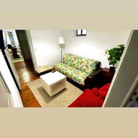 Apartment for rent for €2,000 per month in Lisbon, Rua da Cruz a Alcântara