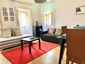 Apartment for rent for €3,000 per month in Lisbon, Rua da Fé