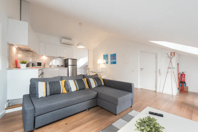 1-Bedroom Apartment in Rua Saraiva de Carvalho, Lisbon (1494861) room image 1