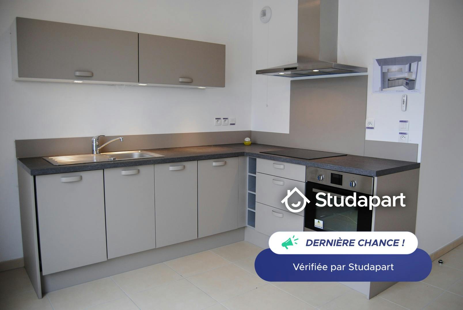 Apartment for rent for €1,180 per month in Toulouse, Rue Lucien Cassagne