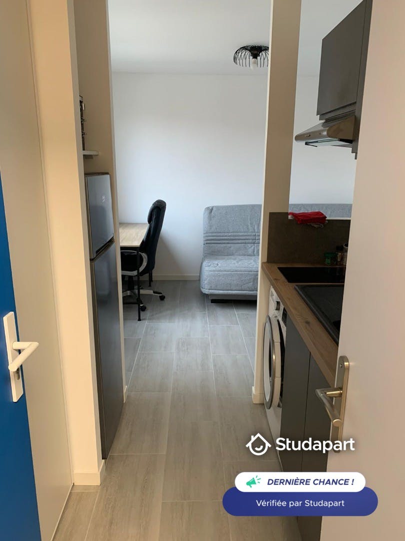 Appartement à louer pour 650 €/mois à Aix-en-Provence, Rue des Allumettes