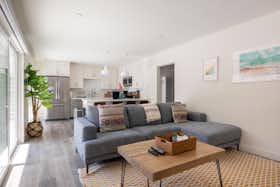 Appartement te huur voor $1,496 per maand in Redondo Beach, Calle Miramar