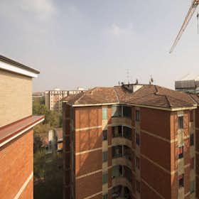 Private room for rent for €750 per month in Milan, Largo Cavalieri di Malta