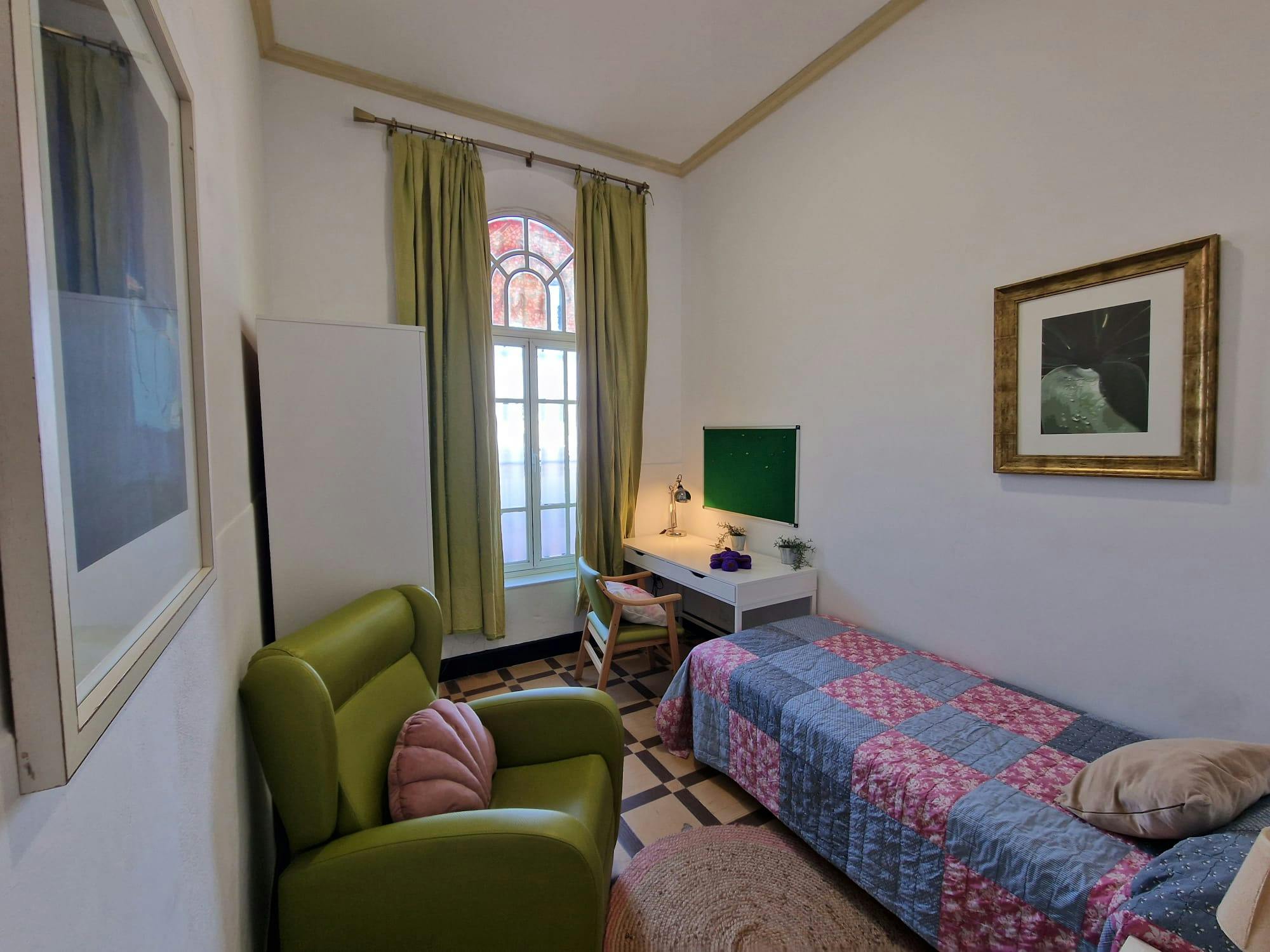 preview gallery tile