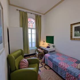 Privé kamer for rent for € 260 per month in Sevilla, Avenida de Jerez
