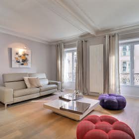 Apartment for rent for €3,498 per month in Paris, Avenue Percier