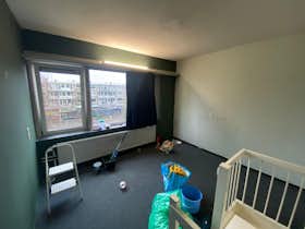 Private room for rent for €598 per month in Rotterdam, Jacob van Campenplein