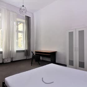Private room for rent for PLN 1,297 per month in Kraków, ulica św. Agnieszki