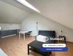 Apartamento para alugar por € 450 por mês em Valenciennes, Avenue Faidherbe