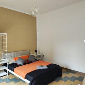 Stanza privata for rent for 810 € per month in Bologna, Via Mario Bastia
