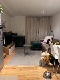 Apartamento para alugar por £ 1.501 por mês em London, Storehouse Mews