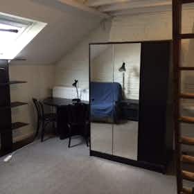 Private room for rent for €550 per month in Ixelles, Rue Veydt