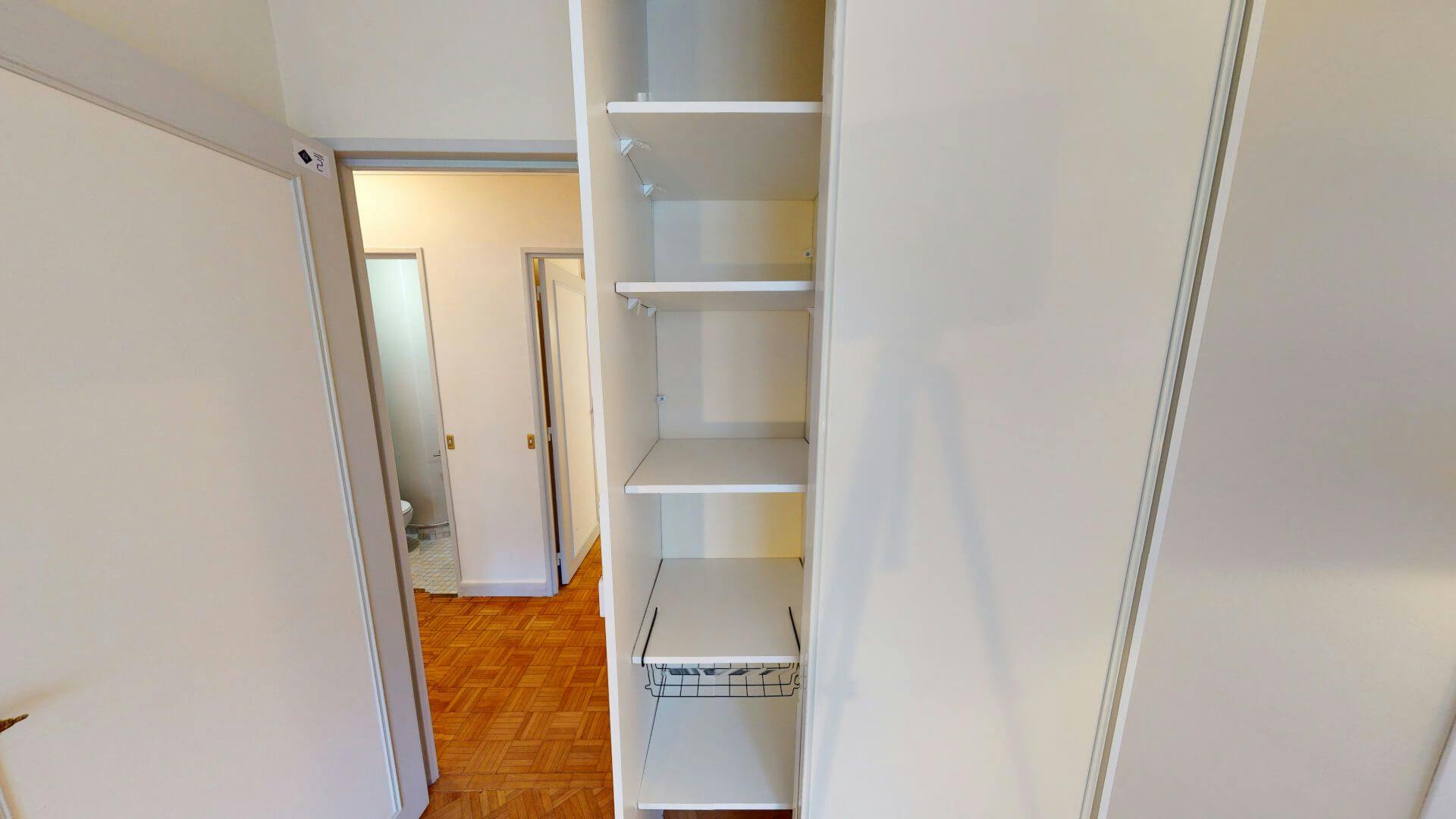 Single room Paris, 13m² — photo 1