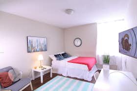 私人房间 正在以 $1,603 的月租出租，其位于 Boston, Bronsdon St