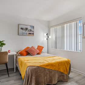 Privé kamer te huur voor $1,278 per maand in North Bay Village, West Dr