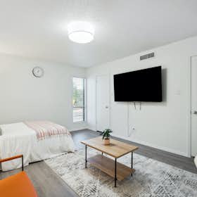Privé kamer te huur voor $953 per maand in Austin, Red River St