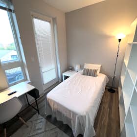 Отдельная комната сдается в аренду за $801 в месяц в Kansas City, W 11th St