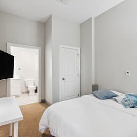 Отдельная комната сдается в аренду за $1,148 в месяц в Kansas City, W 11th St