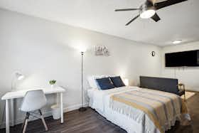 Pokój prywatny do wynajęcia za $1,146 miesięcznie w mieście Austin, Red River St