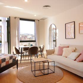Studio for rent for €7,000 per month in Barcelona, Carrer de Mallorca
