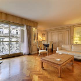 Apartamento for rent for 9780 € per month in La Rochelle, Avenue Raymond Poincaré