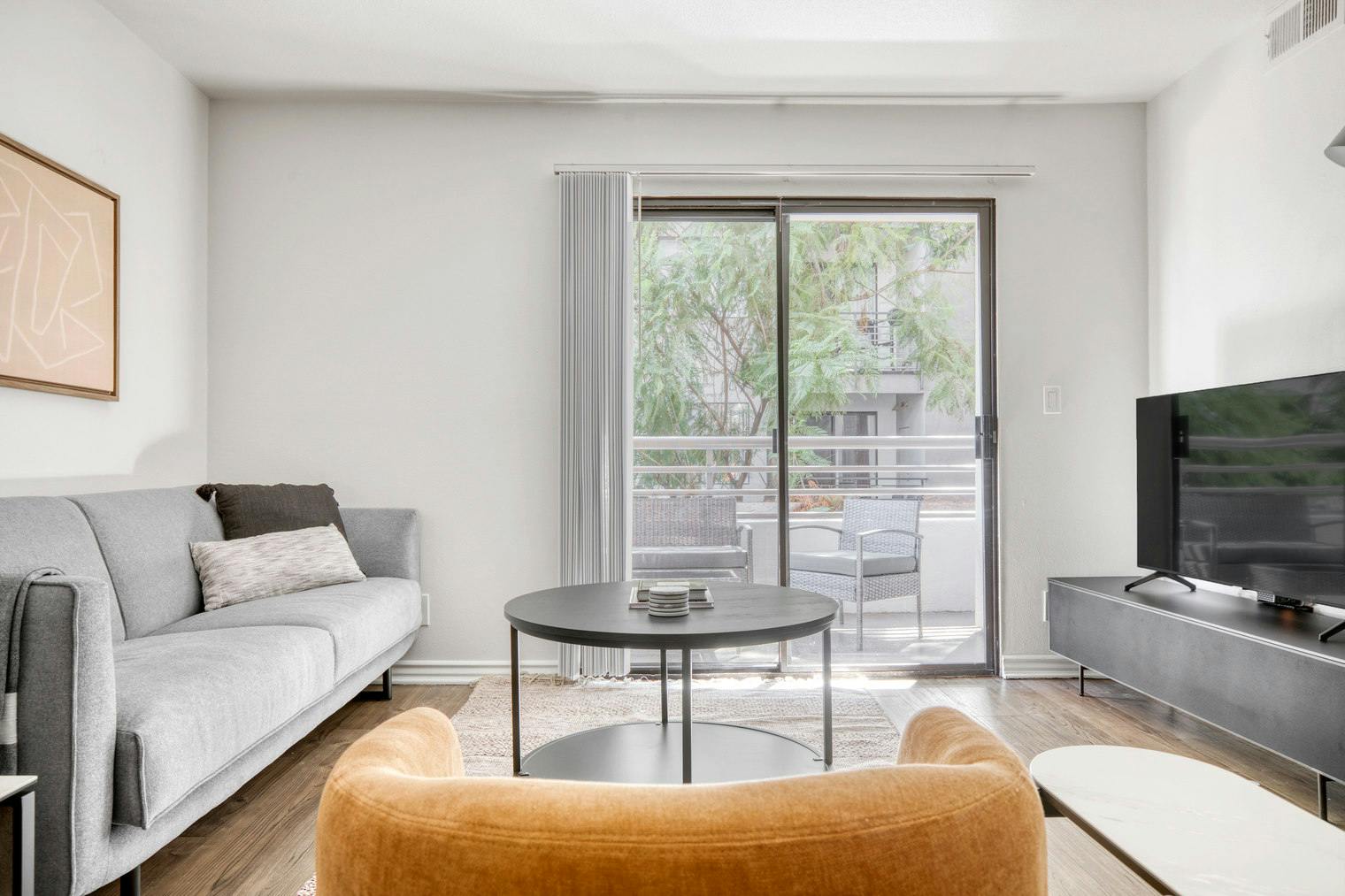 Apartment for rent for $5,113 per month in Los Angeles, Bluffside Drive