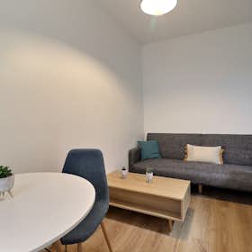 Apartment for rent for €1,339 per month in Paris, Impasse du Talus
