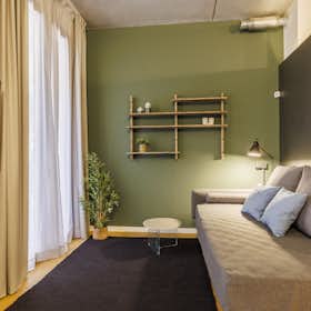 Apartment for rent for €1,250 per month in Barcelona, Carrer de l'Aurora