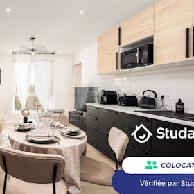 Private room for rent for €550 per month in Le Bouscat, Avenue de la Libération-Charles de Gaulle