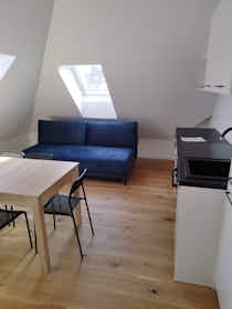 Lägenhet att hyra för 1 800 € i månaden i Krems an der Donau, Dr.-Karl-Dorrek-Straße