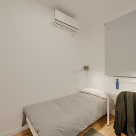 Private room for rent for €788 per month in Barcelona, Carrer de Còrsega