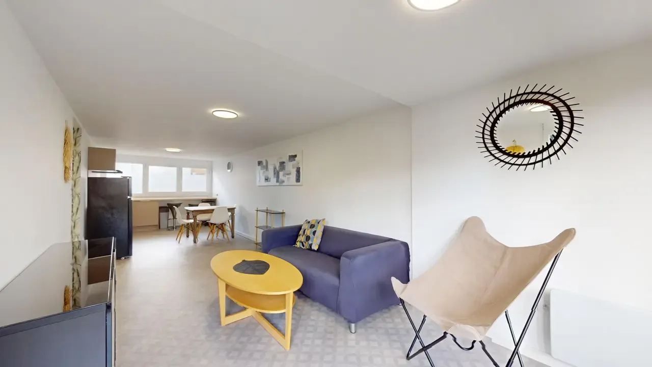 1-Bedroom Apartment in Rue Maurice Ravel, Villeneuve-d'Ascq (1495764) ROOM 2