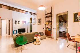 Apartment for rent for €1,200 per month in Palermo, Via Papa Sergio I