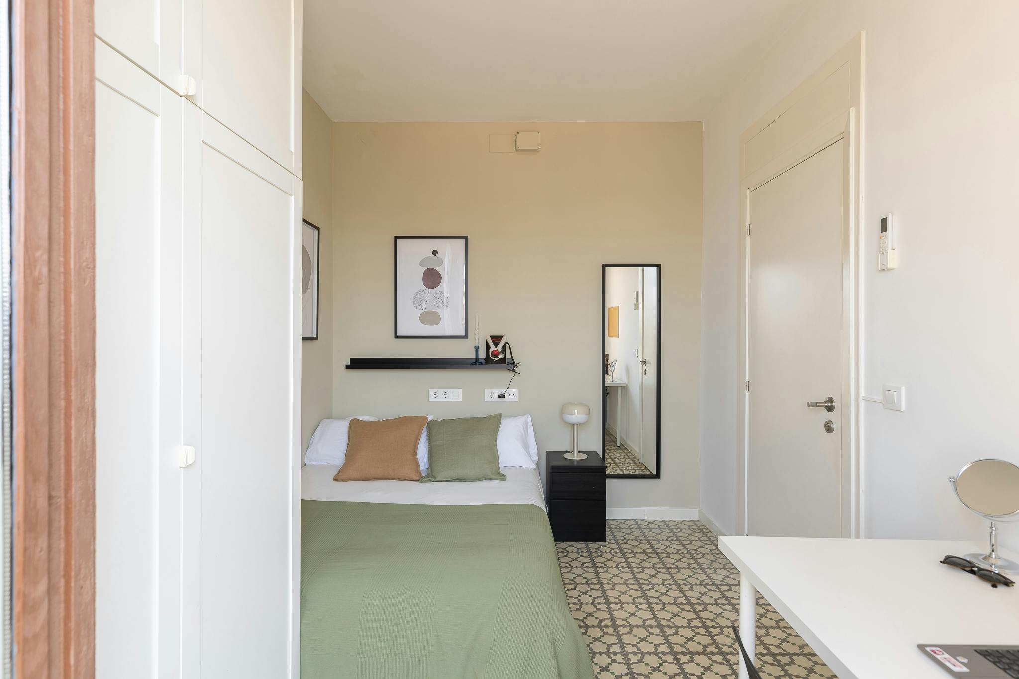 preview gallery tile