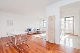 Appartement te huur voor € 2.100 per maand in Lisbon, Rua Bartolomeu Dias