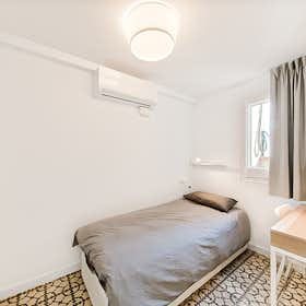 Private room for rent for €802 per month in Barcelona, Carrer de Còrsega