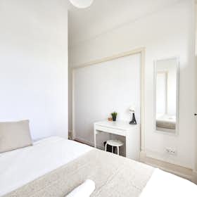 Private room for rent for €625 per month in Lisbon, Rua Joaquim António de Aguiar