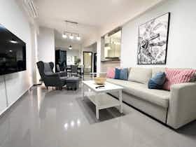Apartment for rent for €1,450 per month in Piraeus, Platonos